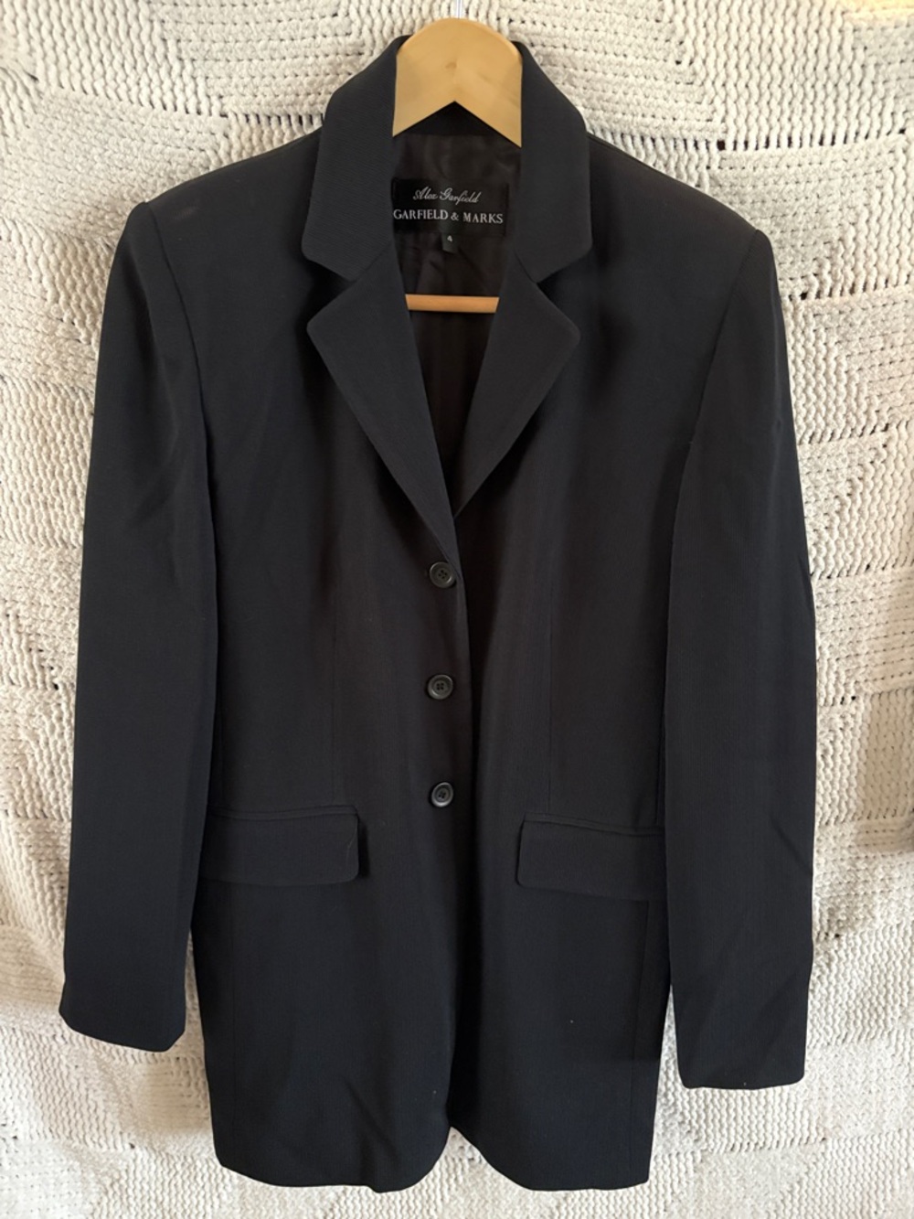 Garfield & Marks Women's Black Tailored Blazer, skirt & pants